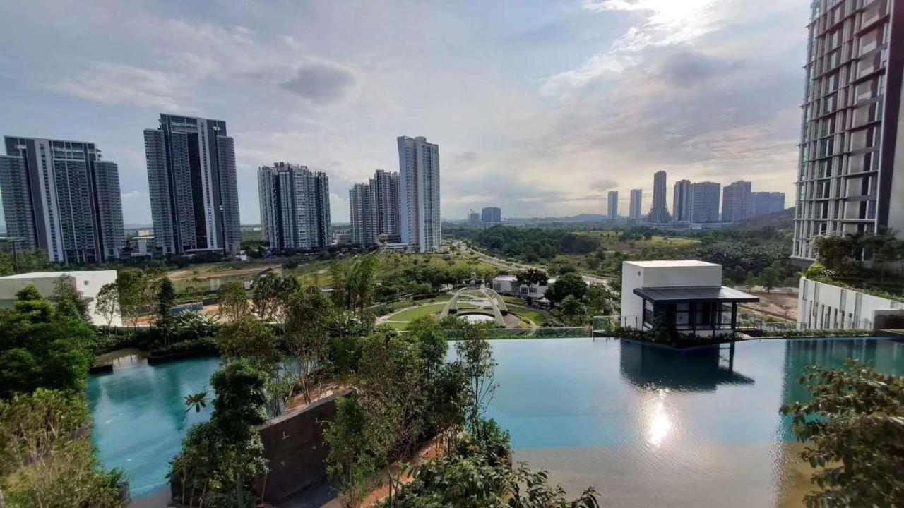 The Elysia Suites 努沙再也 外观 照片