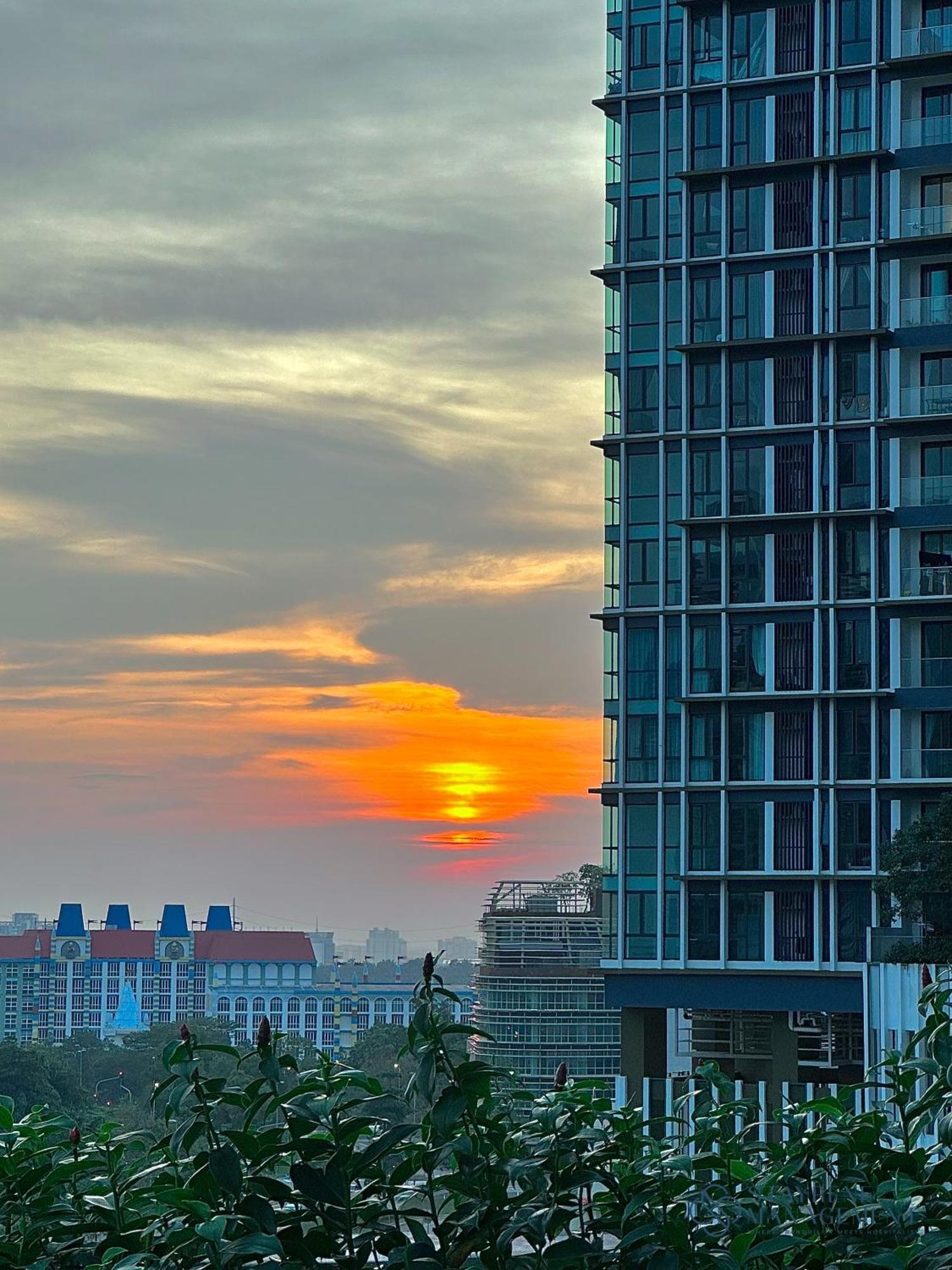 The Elysia Suites 努沙再也 外观 照片
