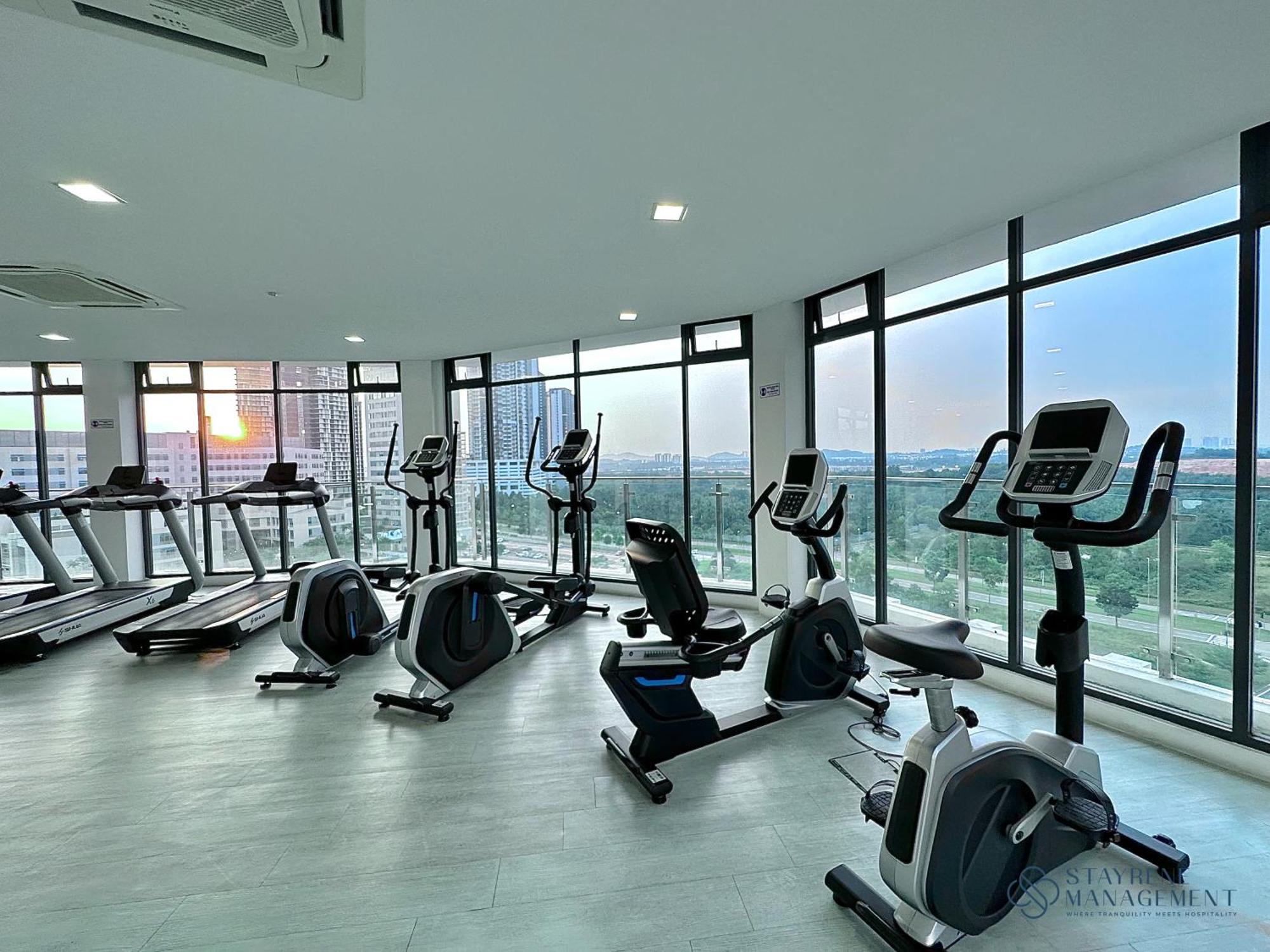 The Elysia Suites 努沙再也 外观 照片